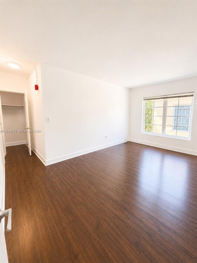 Photo - 322 25th St Unit 12