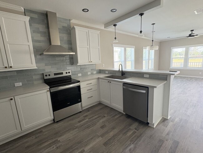 Photo - 1642 Voyager Dr