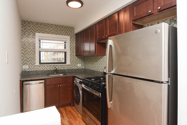 Photo - 701 Elm Pl Unit 002