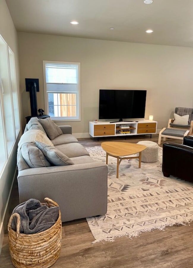 Photo - Modern 3 Bedroom 2.5 Bathroom House Close to Downtown Nevada City