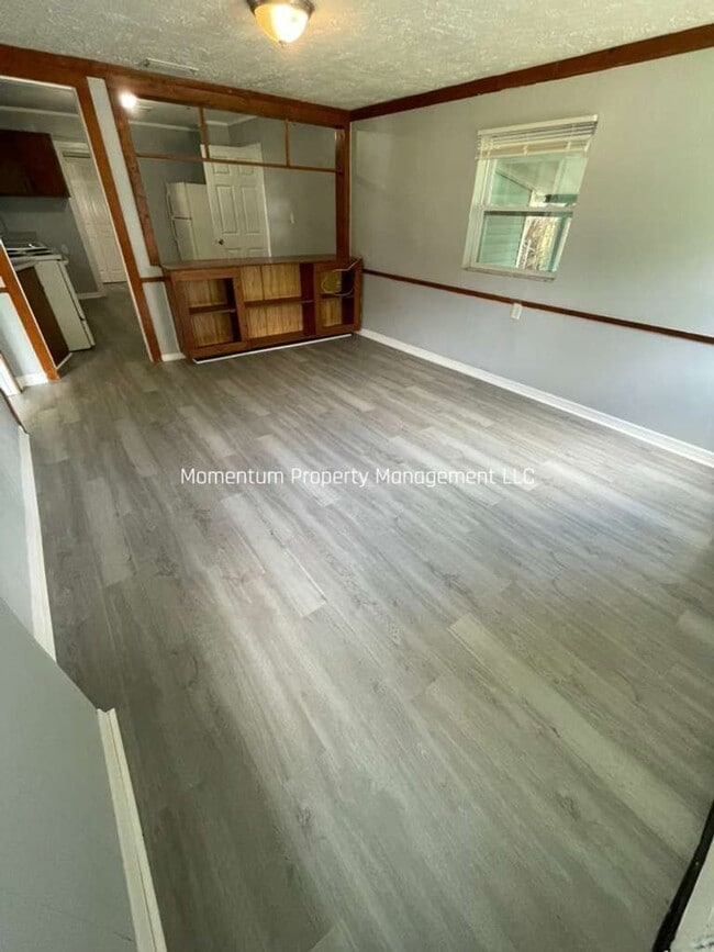 Photo - Freshly Renovated 3/2 - Ready for Immediate Move-In