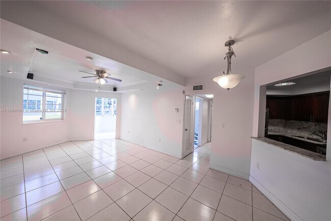 Photo - 1701 NE Miami Gardens Dr Unit 115