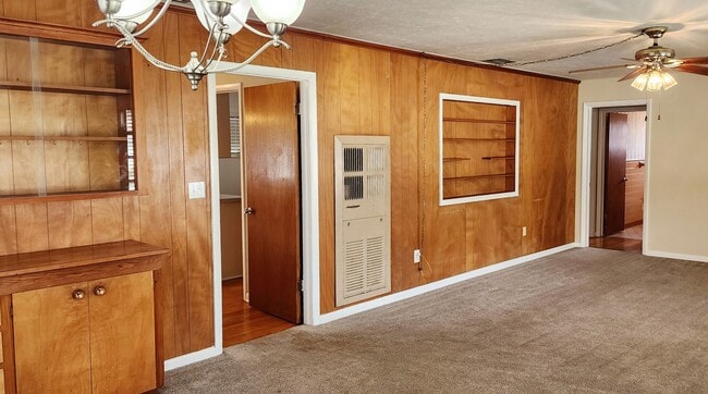 Photo - Wonderful 60s Throwback 2/2 on large corner lot with fenced yard