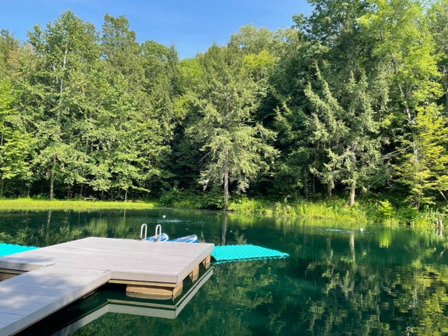 Photo - 284 Sugar Run Ln