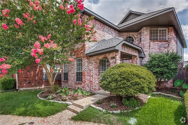 Building Photo - Beautiful Home in Great N Dallas Location