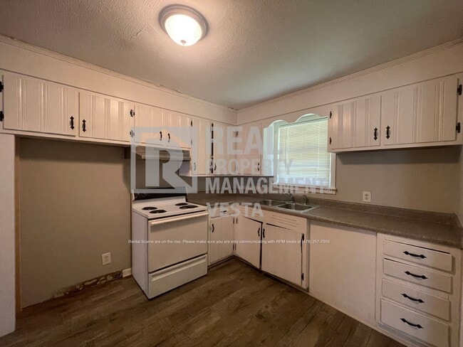 Photo - 3242 Toole Dr