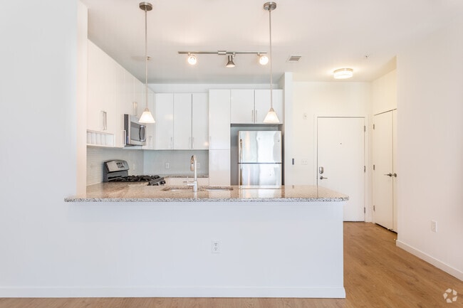 Photo - 75 Tresser Blvd Apartments