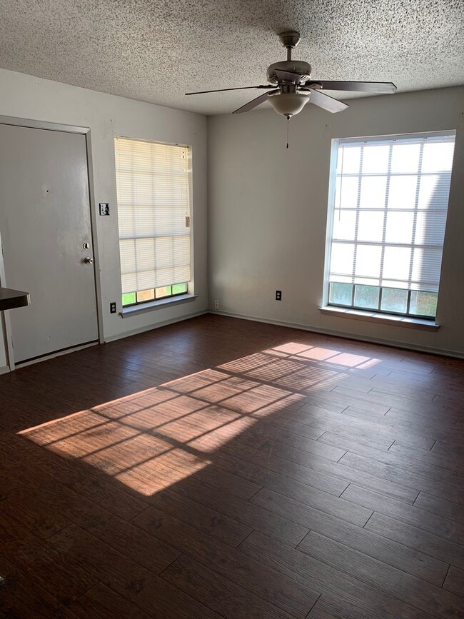 Photo - 324 Spring Branch Ln