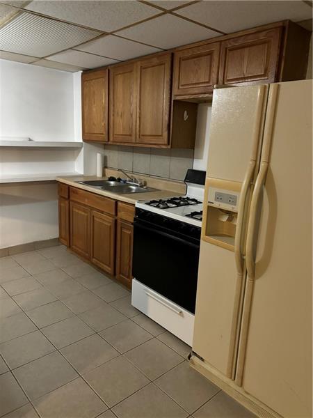 Photo - 2003 Middle St