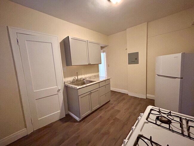 Photo - 6111 Alder St Apartments