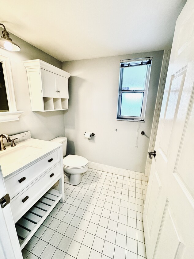 Bathroom #2 - 2334 S Cypress Bend Dr (Pompano Beach, FL)