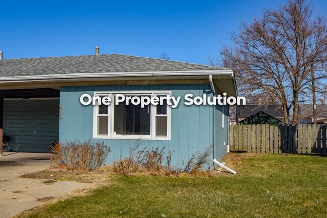 Photo - 1335 Logan St