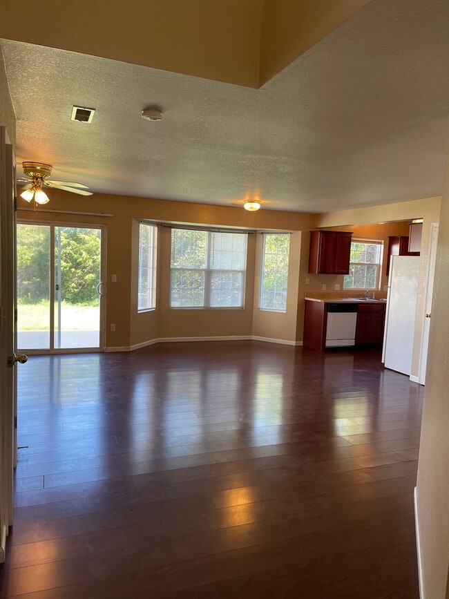 Photo - Available February 7th