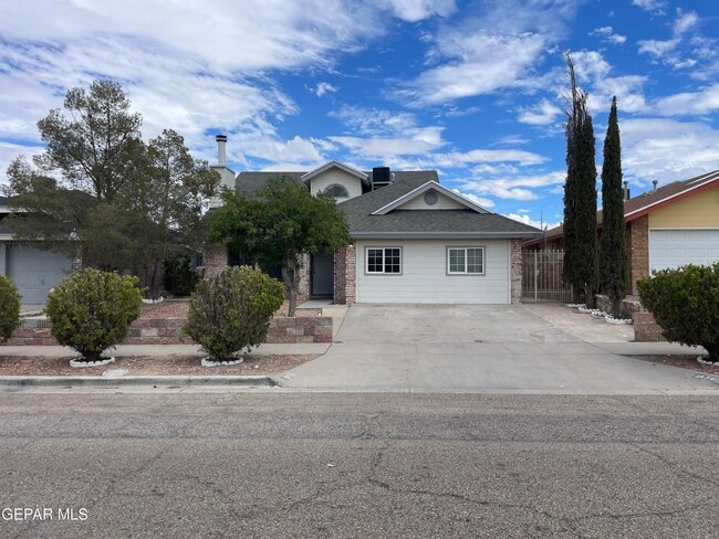 Photo - 1574 Rebecca Ann Dr
