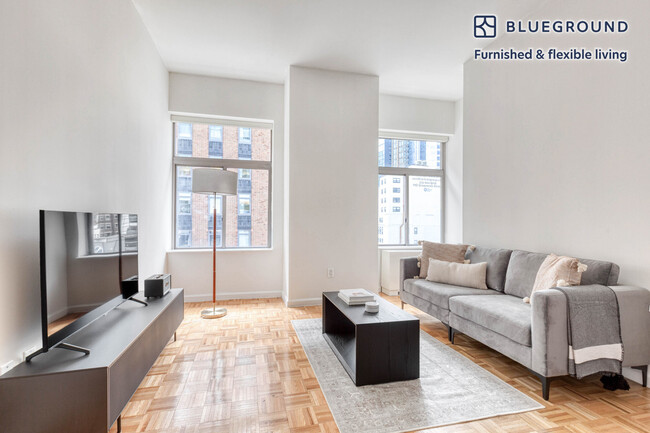 Building Photo - 90 Washington St Rental