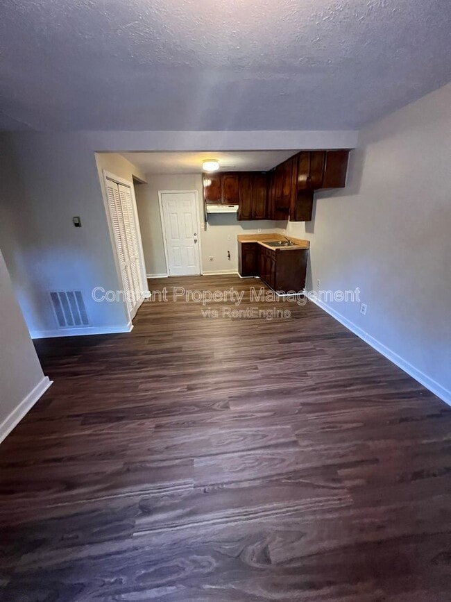 Photo - 712 English St Unidad 710