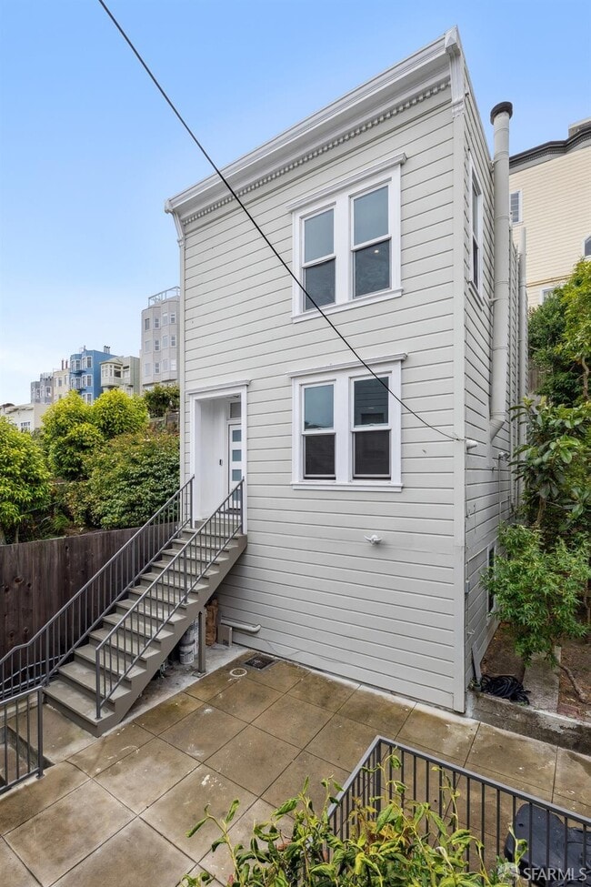 Photo - 971 Filbert St