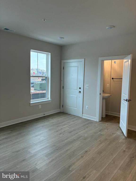 Photo - 44586 Strabane Ter