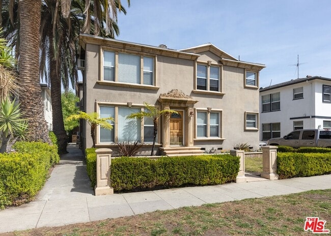 Photo - 8537 Cashio St