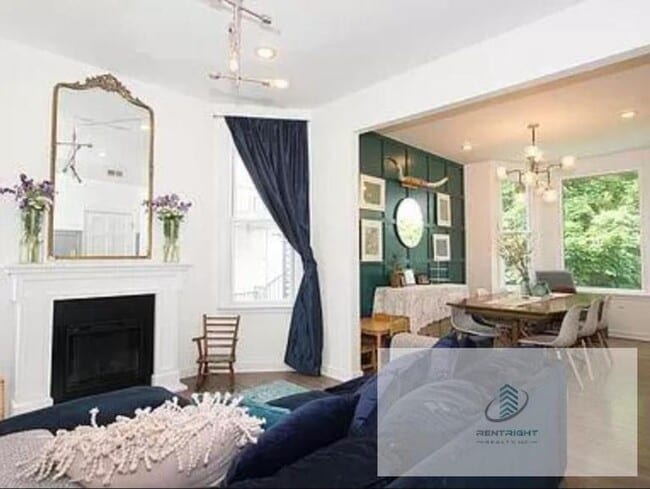 Photo - 3 bedroom in Chicago IL 60618 Unit 2