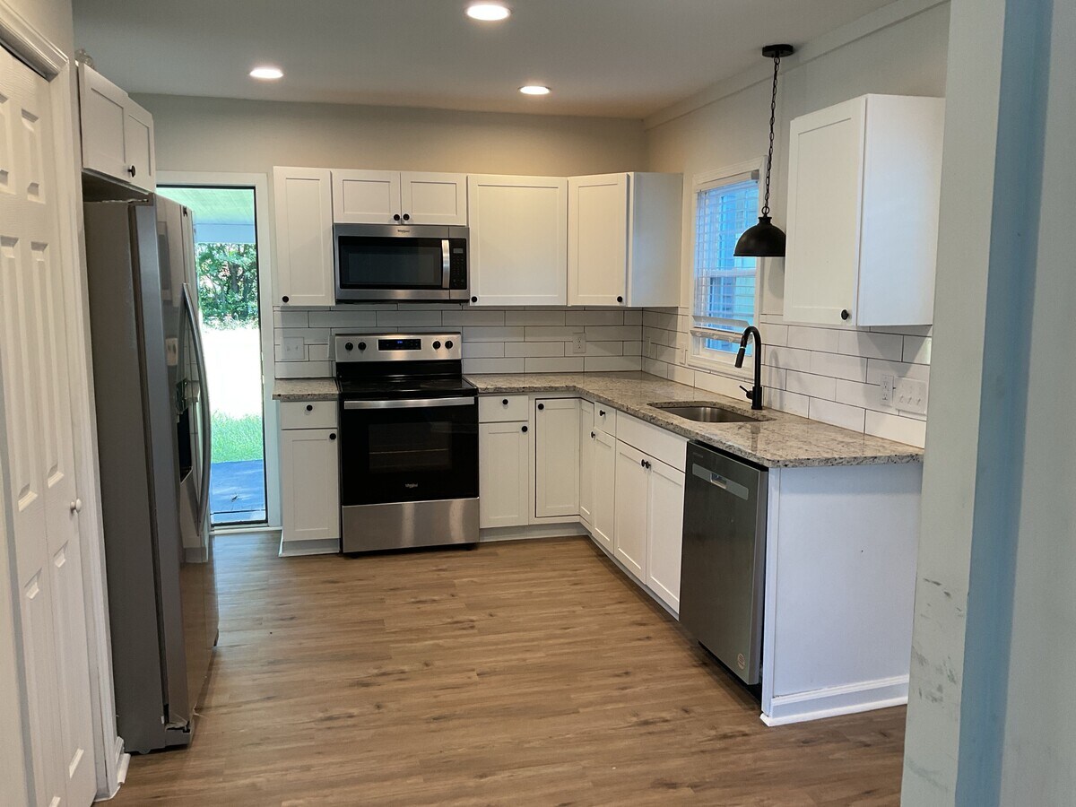 Photo - 2237 Ashley Rd