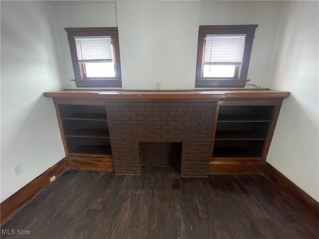 Photo - 944 Baughman St