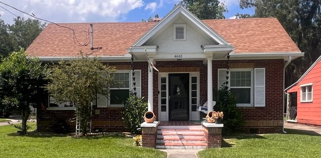 Building Photo - 4661 Astral St