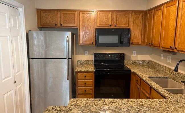 Photo - 319 Waters Edge Ln