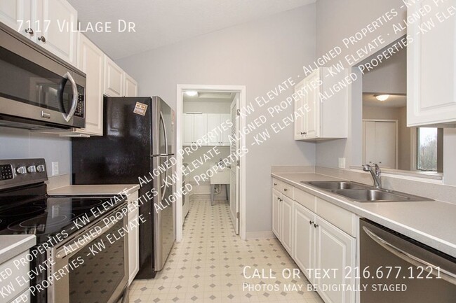 Photo - 7117 Village Dr