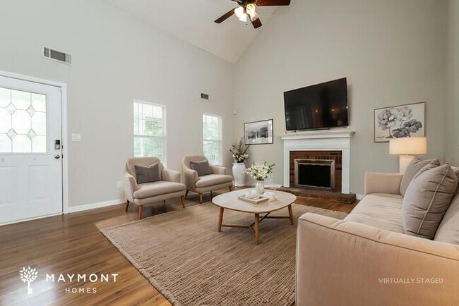 Photo - 100 Rainwater Ct