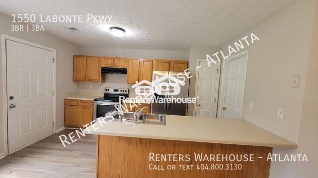 Photo - 1550 Labonte Pkwy