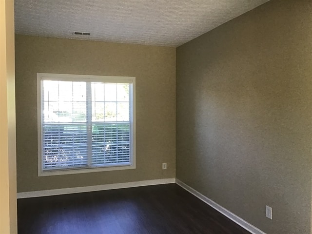 Photo - 1158 Low Water Way