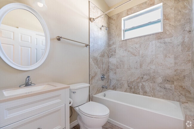 1BR, 1BA - 850SF Bathroom