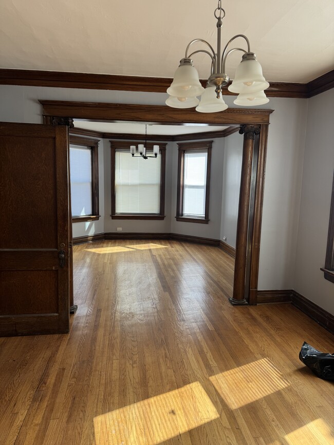 Photo - 6810 S Calumet Ave