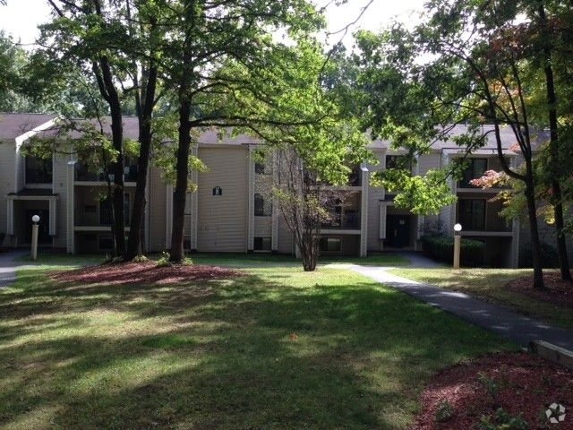 Building Photo - Turtle Creek Apartments at Toftrees