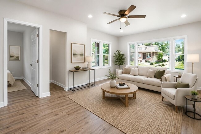 Photo - 3761 Jackson St