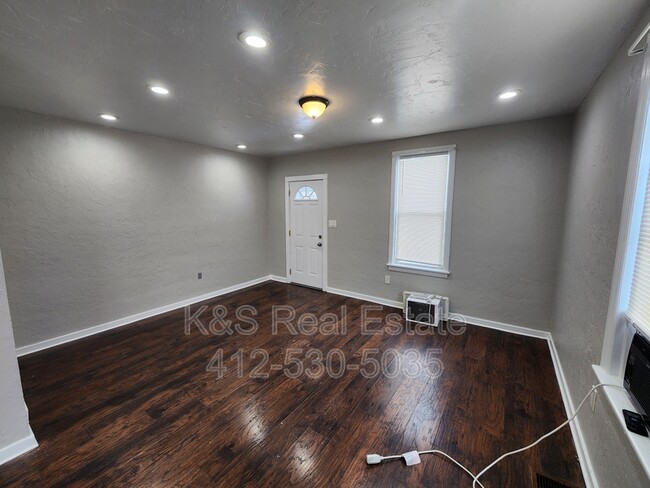 Photo - 717 Ellsworth Ave