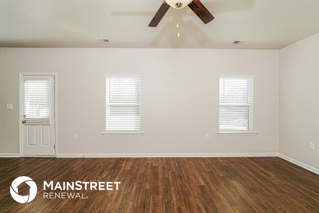 Photo - 1064 Pilgrim Ln