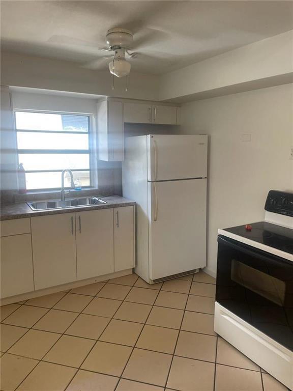 Photo - 1201 S 19th Ave Unit 2