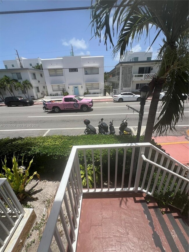 Photo - 7720 Harding Ave Unidad 9