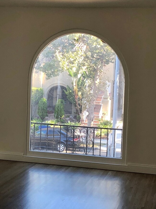 Photo - 6152 W 6th St Unit 6152
