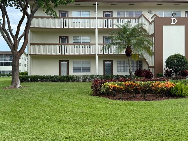 Building Photo - 127 Mansfield D Rental