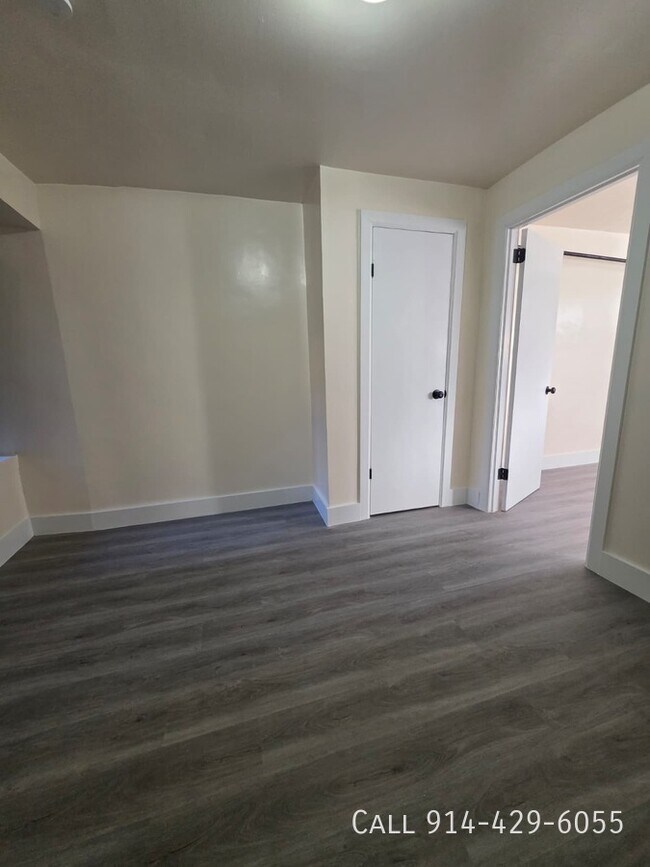 Photo - 258 Woodworth Ave