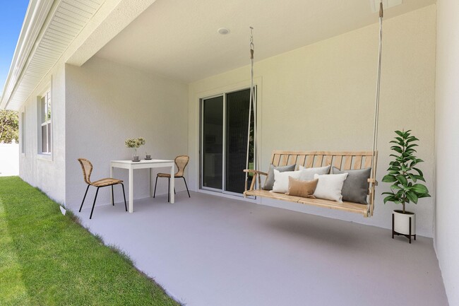 Photo - 13 SW 34th Pl