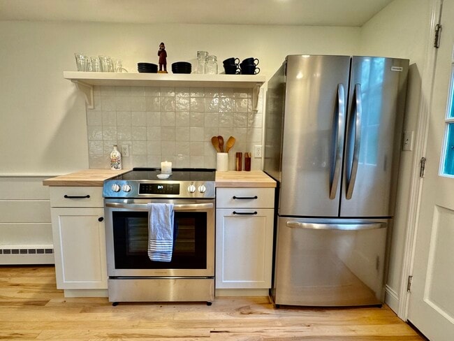 Photo - 5 Commons Way