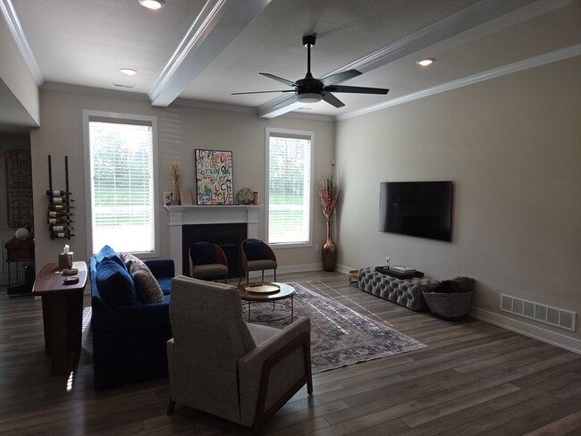 Photo - 3 bd, 2 ba house in E Columbia in great move-in shape, fenced, corner lot, w/d provided.