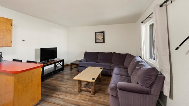 Photo - 1022 9th St W Unit 4