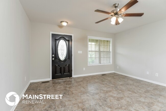 Photo - 650 Starlite Dr
