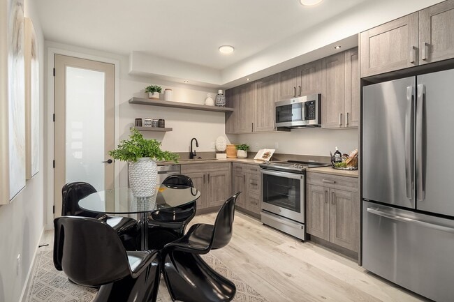 Photo - Bryant/Ravenna Townhouse