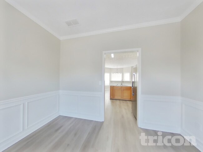 Photo - 1118 The by Way